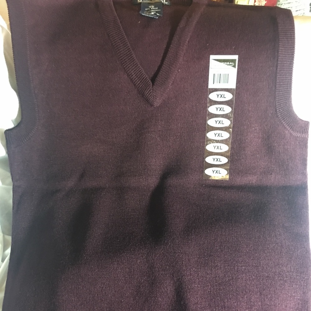 Burgundy knitted vest